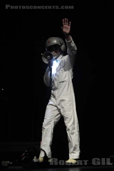 CASCADEUR - 2010-05-06 - PARIS - Zenith - 